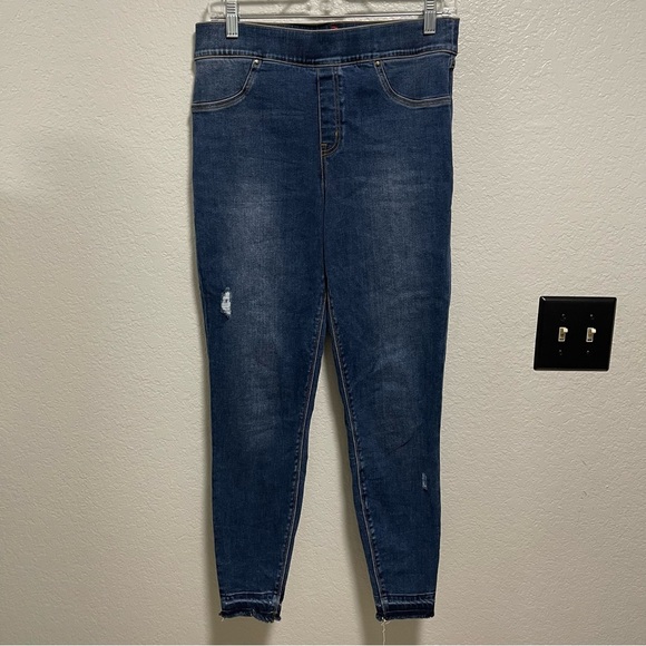Spanx Distressed Skinny Jeans Size Large - Picture 2 of 6